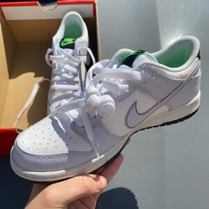 Nike dunks low (GS) 6y